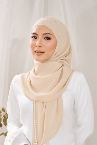 ALUN Long Shawl in Light Sand